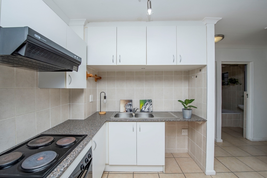 1 Bedroom Property for Sale in Silver Oaks Western Cape